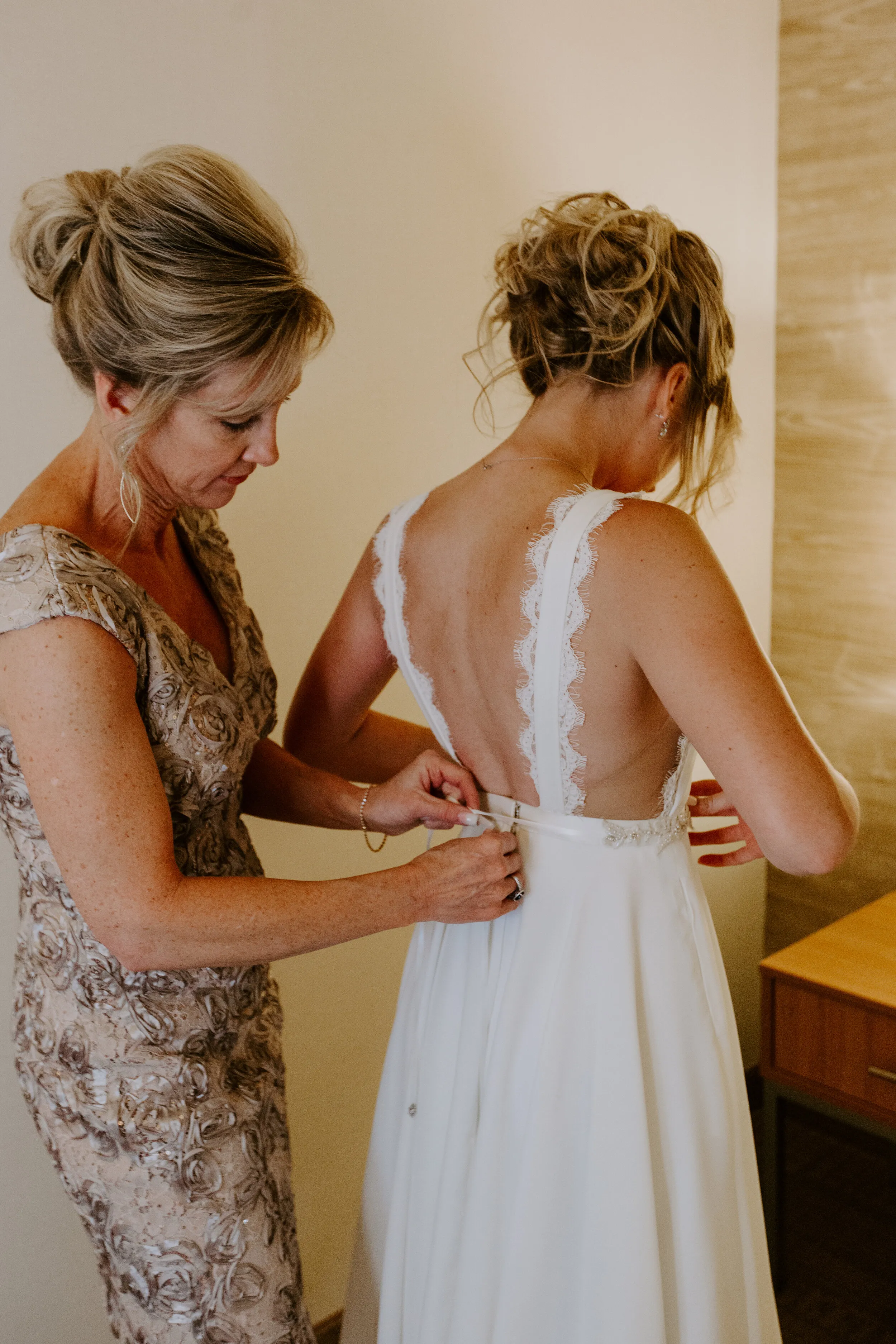 A-line V-neck Sleeveless Lace Top Backless Long Wedding Dresses, WD0498