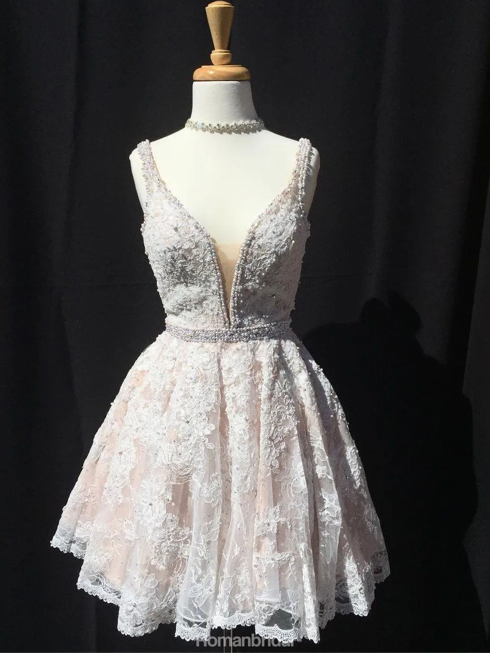 Amazing White Lace Appliques V-neck Beading Short Homecoming Dresses, HD0478