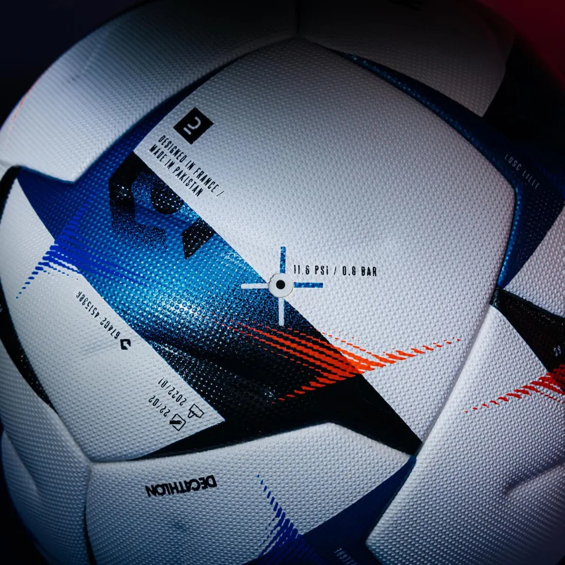 BALLON DE FOOTBALL LIGUE 2 BKT OFFICIEL MATCH BALL 2022 AVEC BOÎTE