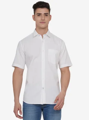 Bright White Solid Slim Fit Casual Shirt | JadeBlue