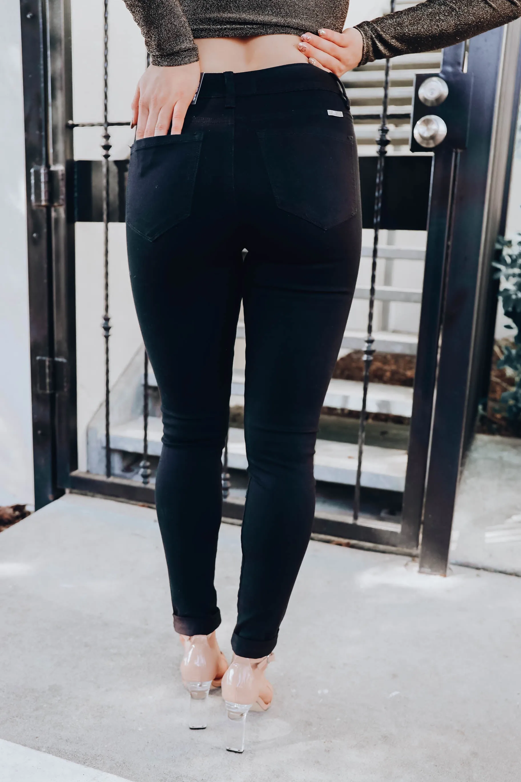 Darrah Destroyed Skinny Jeans - Black