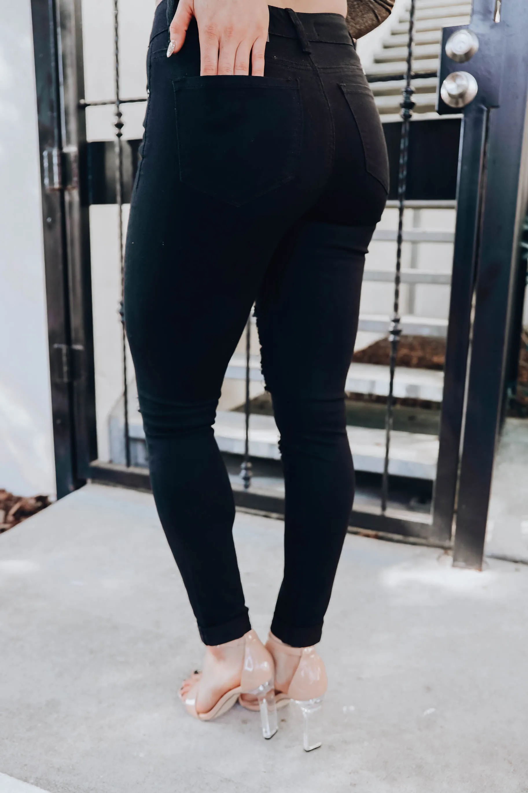 Darrah Destroyed Skinny Jeans - Black