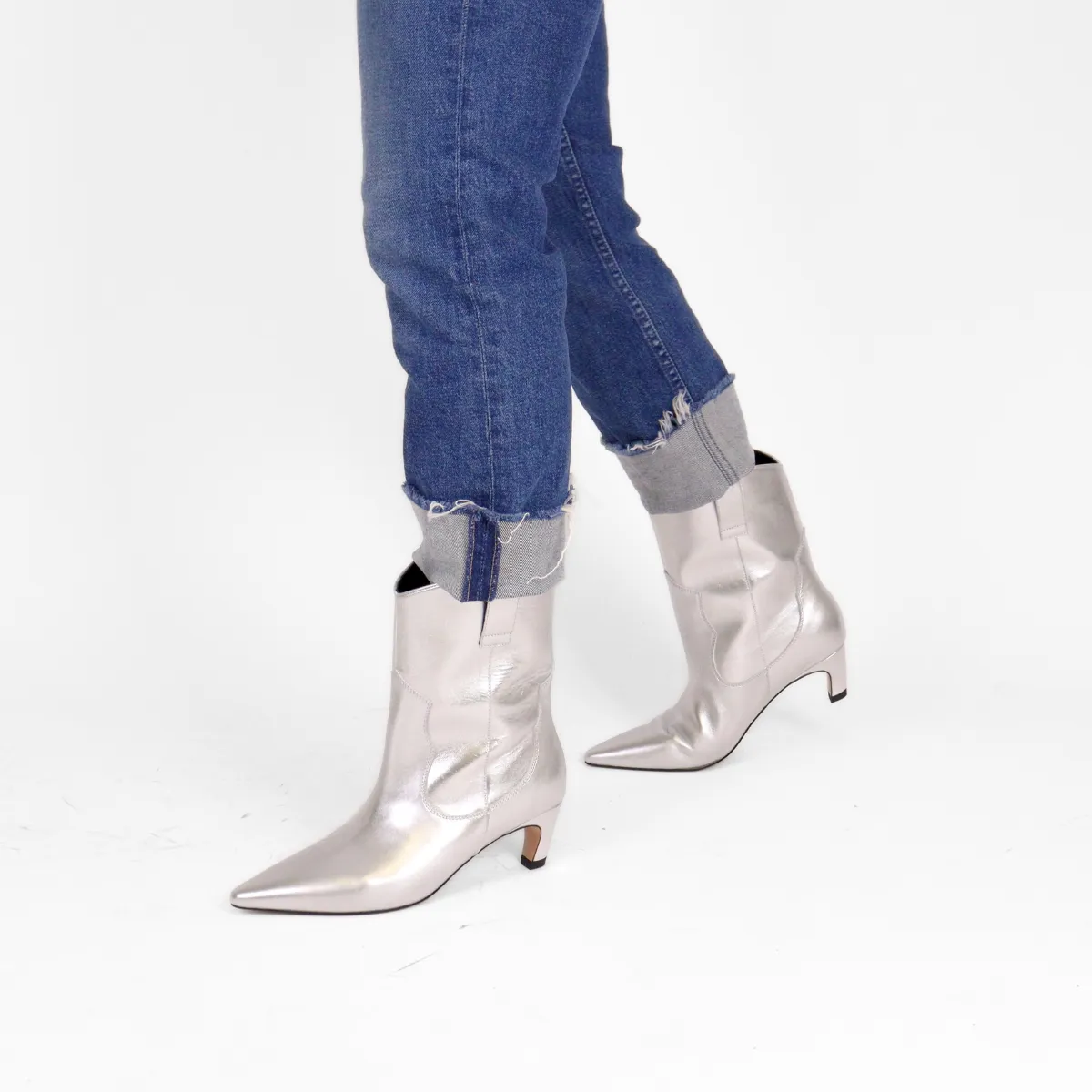 Dicte Silver Metallic
