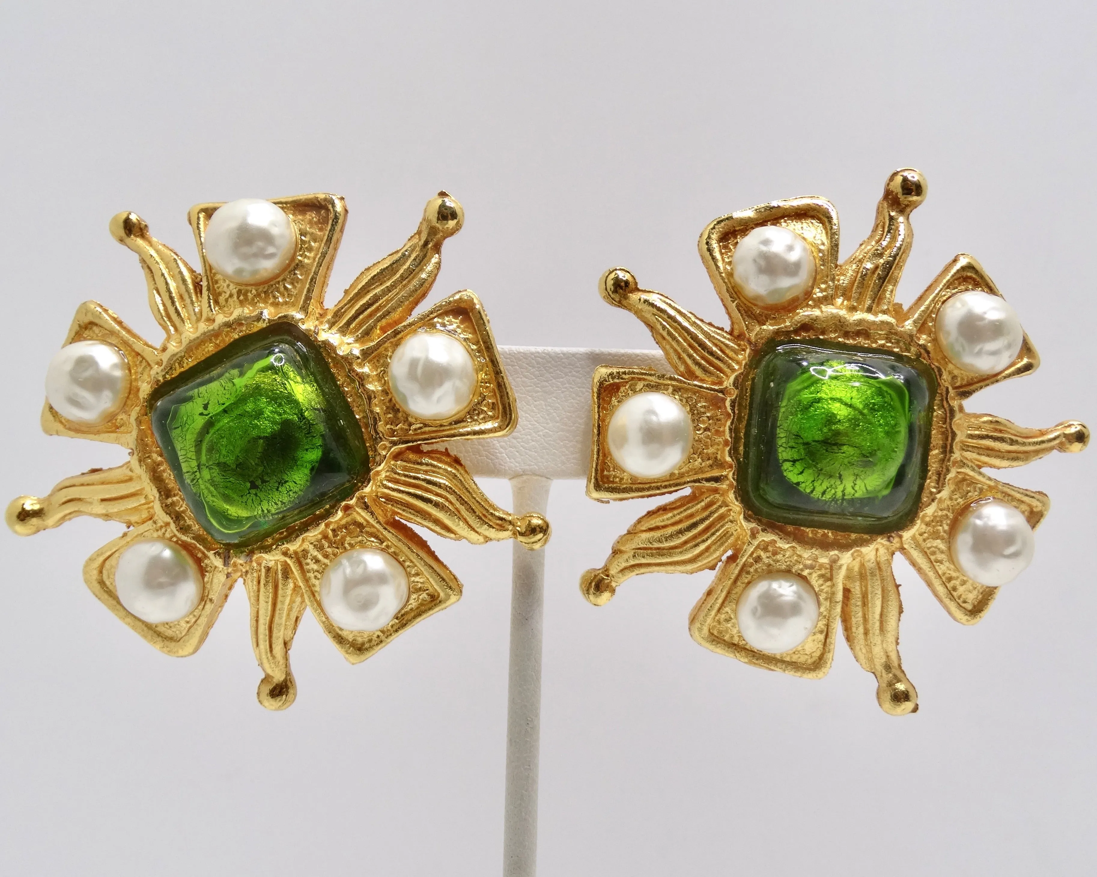 Dominque Aurientis Paris 1980s Gold Plated Green Stone Flower Clip On Earrings