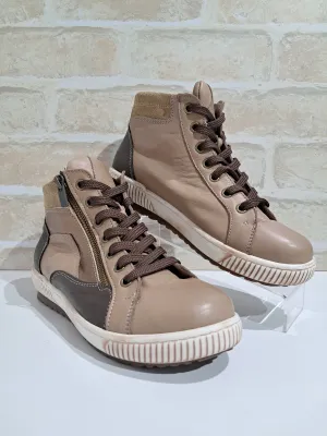 EG173 Latte by Cabello