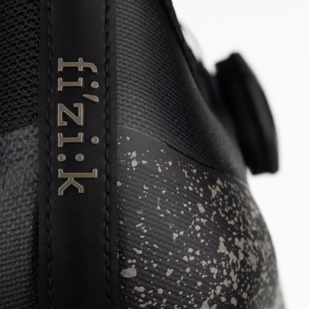 FIZIK Zapatillas de Bicicleta Overcurve R4 Les Classiques | Negro