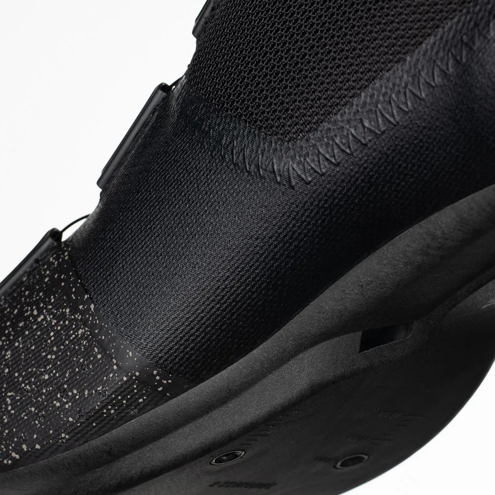 FIZIK Zapatillas de Bicicleta Overcurve R4 Les Classiques | Negro