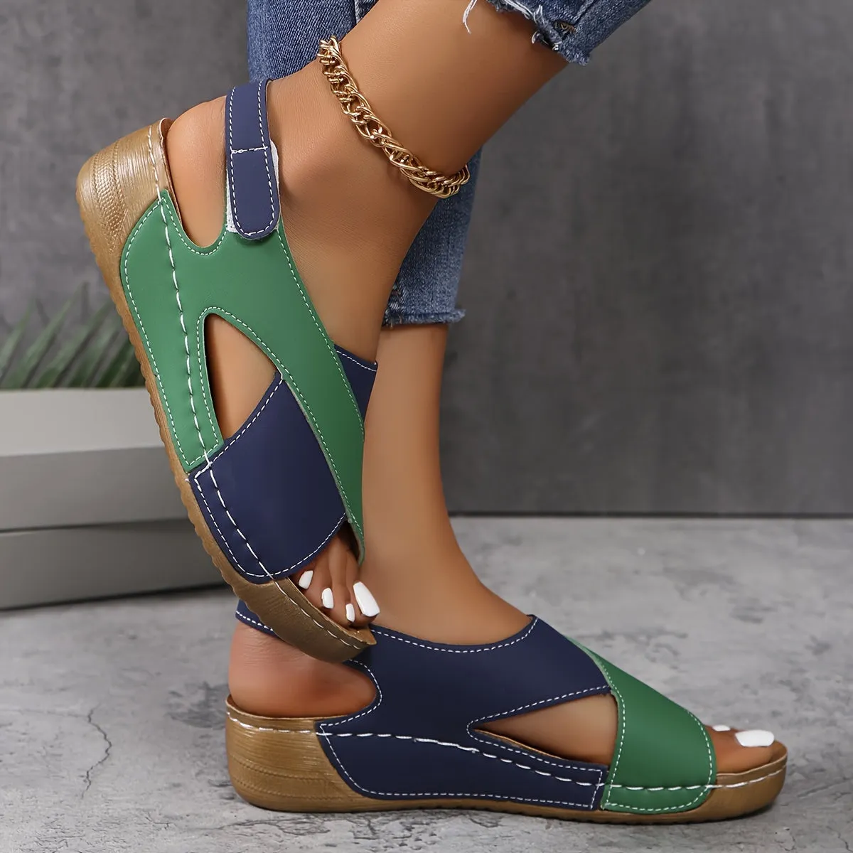 Flor® | Fashionable ergonomic sandals