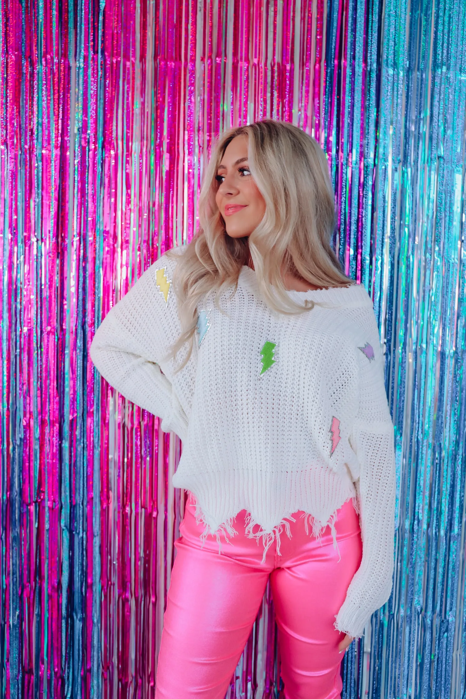 Lightning Bolt Patch Frayed V-Neck Sweater - Ivory