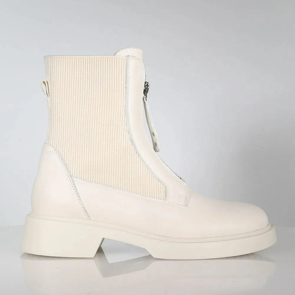 Ollie - Ivory