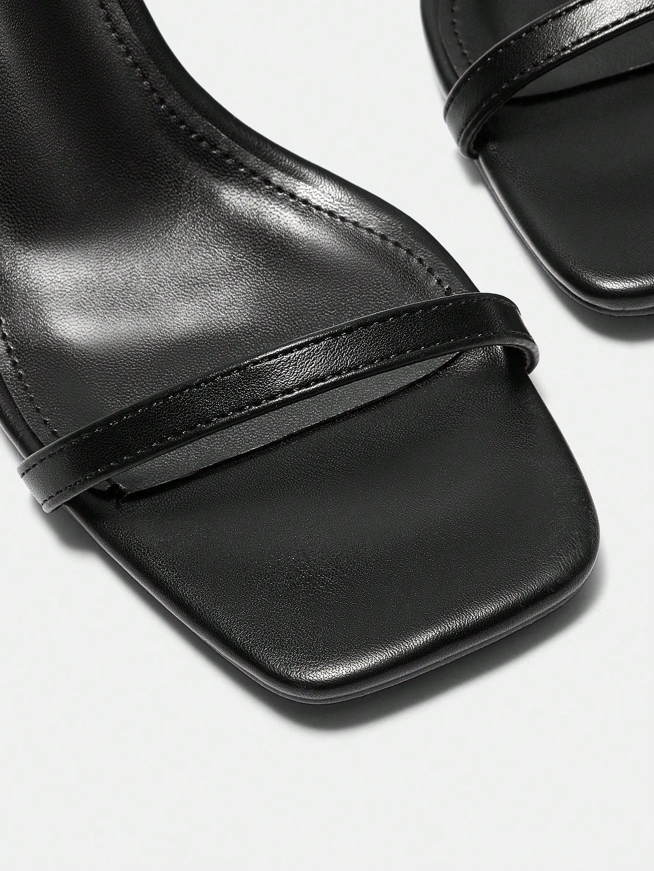 Pu Square Toe Chunky Heel Strap Sandals- FD ⚡