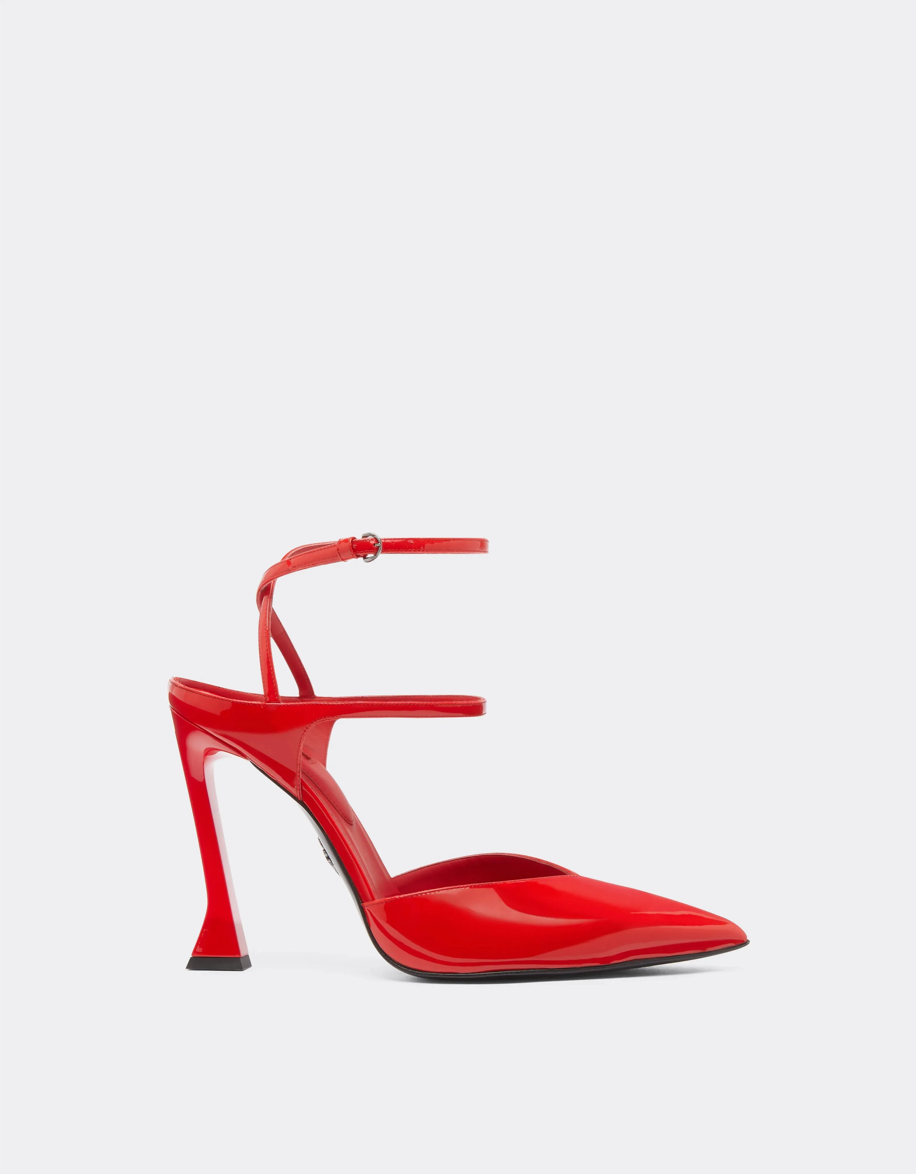 Pump Shoe In Coated Leather