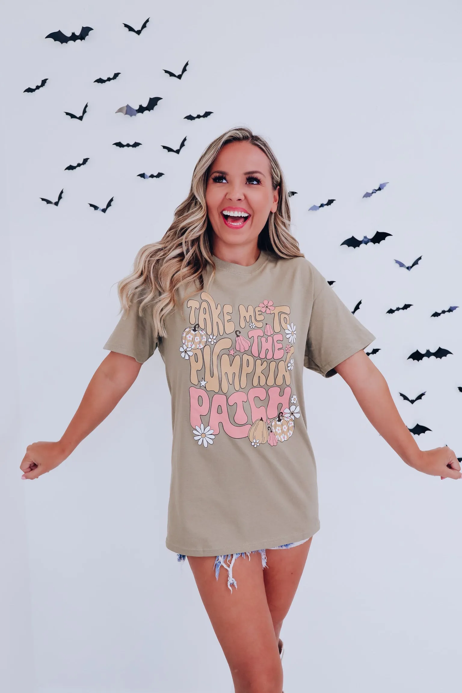 Pumpkin Patch Graphic Tee - Khaki