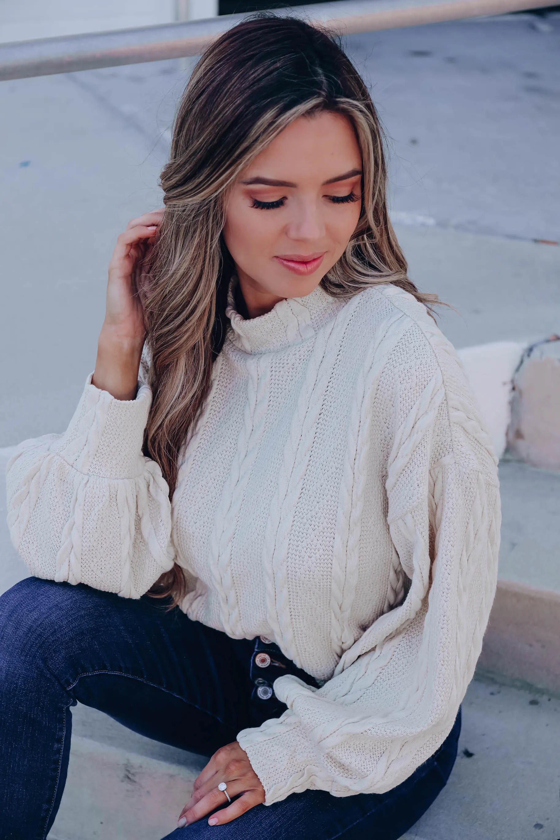 Ropa Pullover Crop Sweater - Ivory