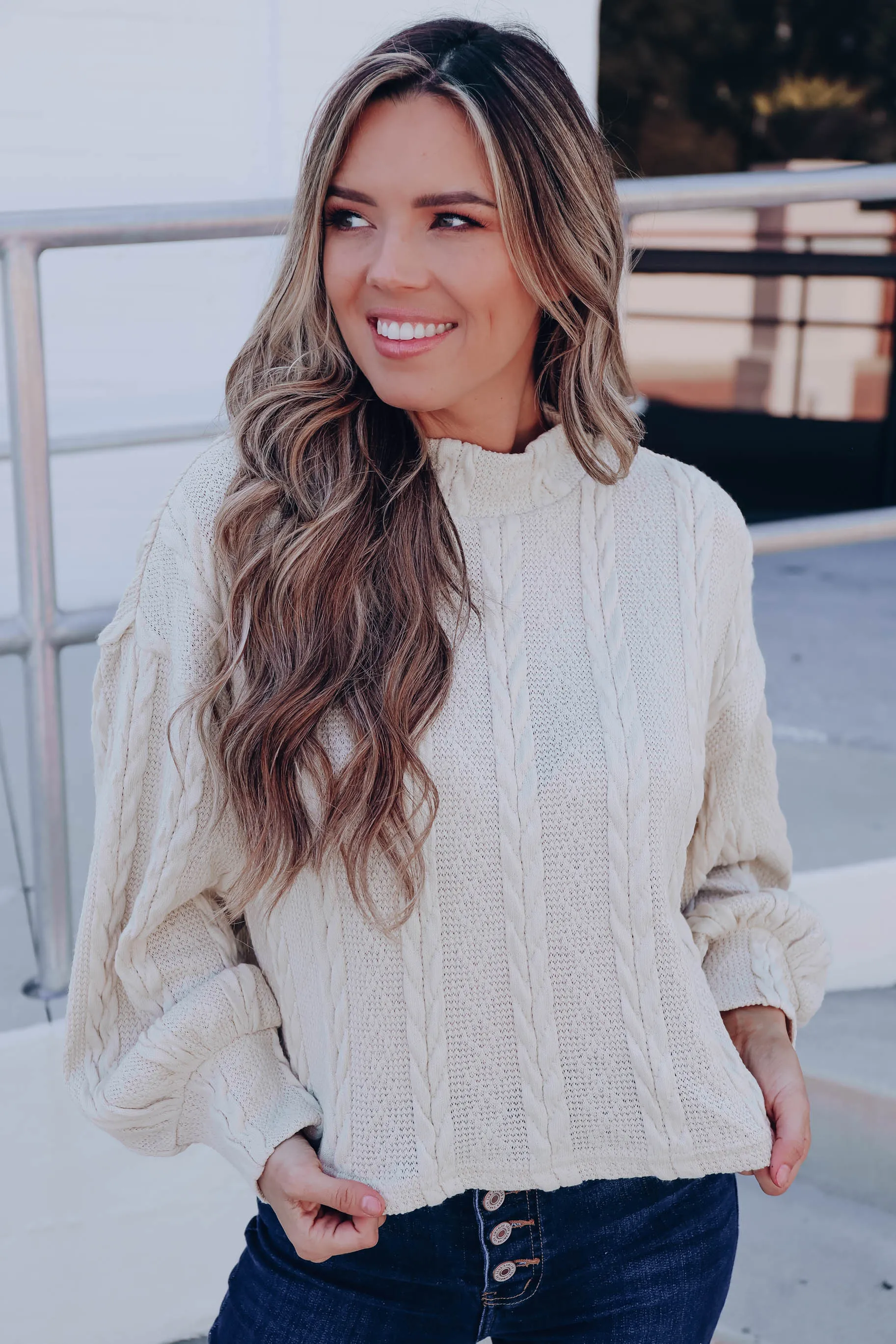 Ropa Pullover Crop Sweater - Ivory