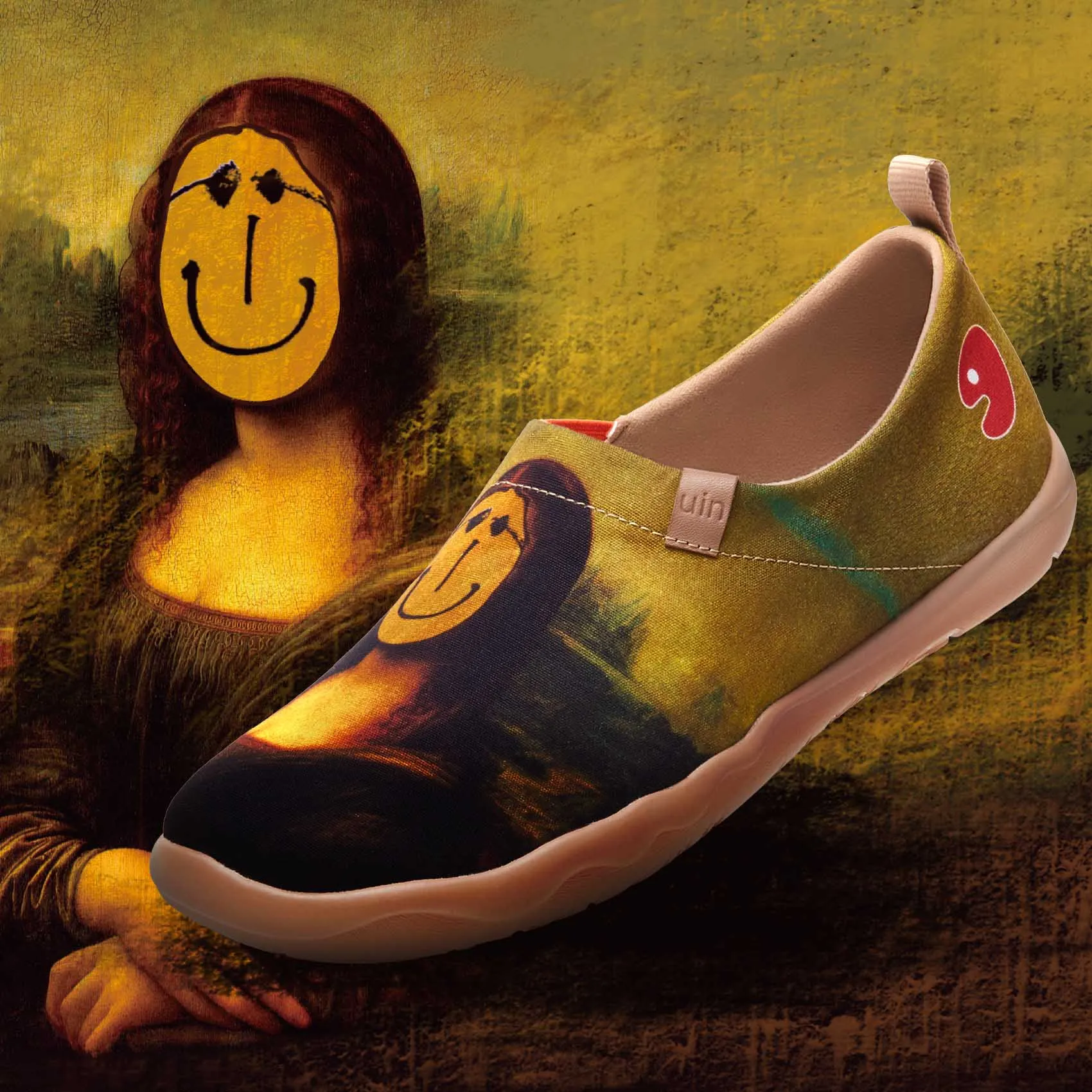 Smiling Lisa Toledo I Men
