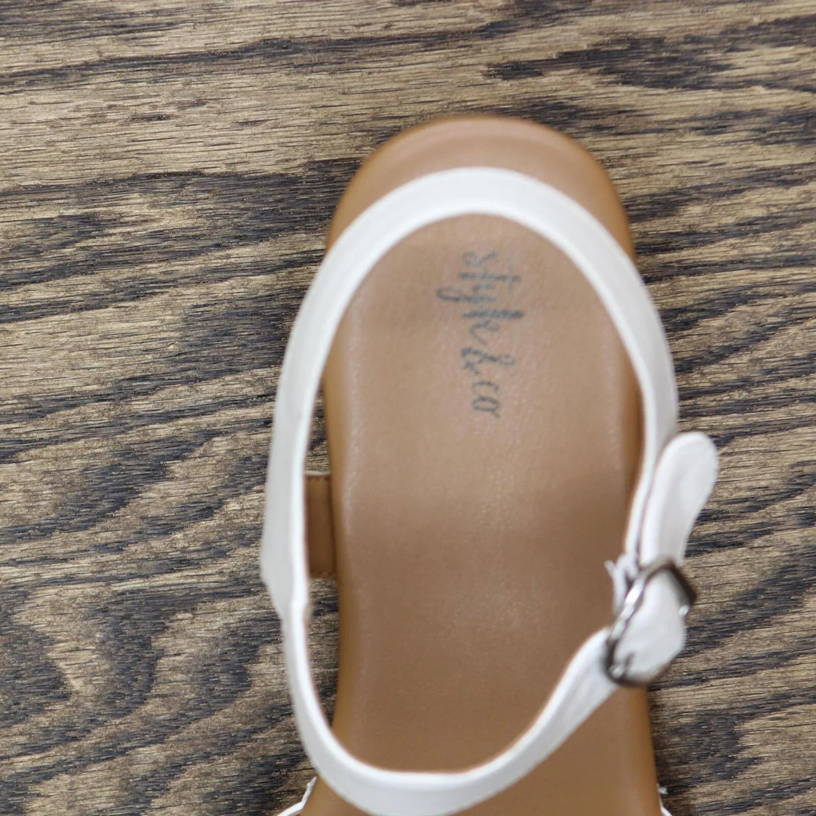 Style & Co. Anddreas Sandals Amputee Replacement Left Shoe Only White Smooth 10M
