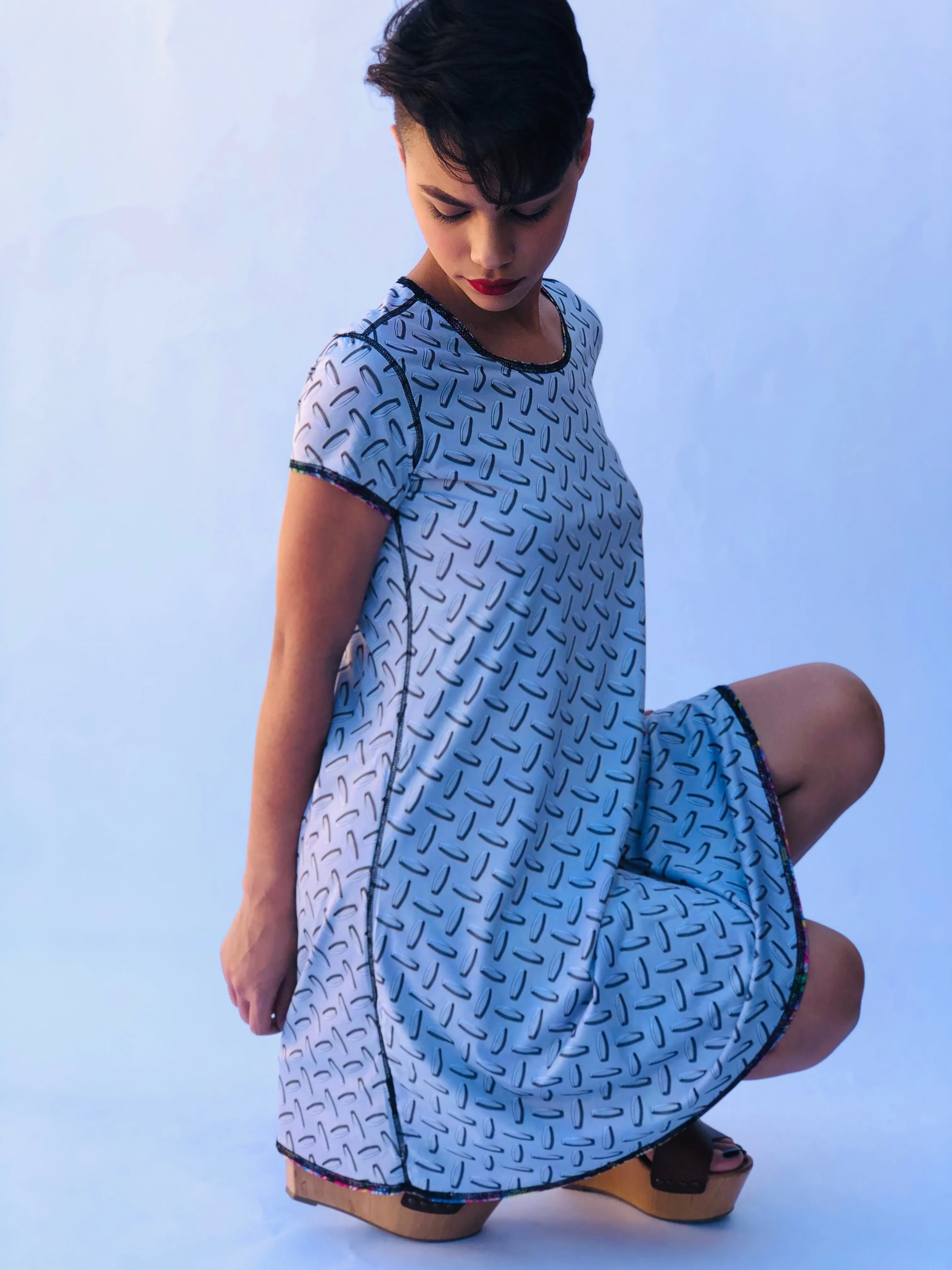 SWING DRESS GRAFFITI/BUNS OF STEEL